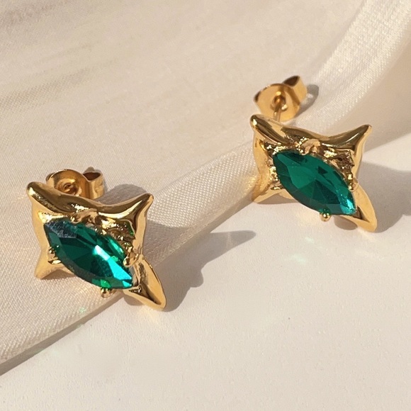 18K Gold Stud Earrings*Simulated Emerald Earrings*Everyday Studs*Waterproof - Picture 4 of 10